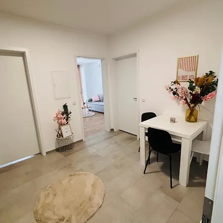 Apartment Püttquartier No 2 *